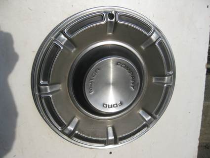 1970-72 FORD MAVERICK HUBCAPS