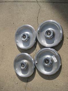 1978-79 PONTIAC GRAND PRIX HUBCAPS