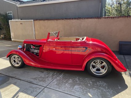 1933 Ford Cabriolet Street Rod Show Quality