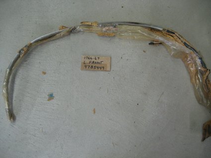 NOS 1966-67 Pontiac GTO Left Front Wheelwell Mldg