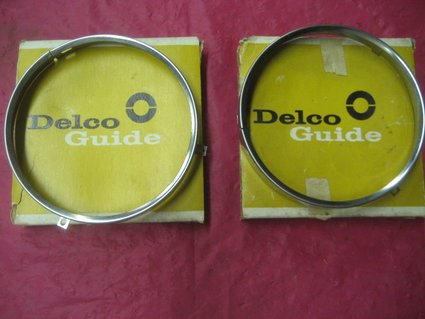 NOS 1958-64 Chevrolet, Corvette Headlight retainer