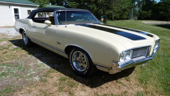 70 OLDS Cutlass