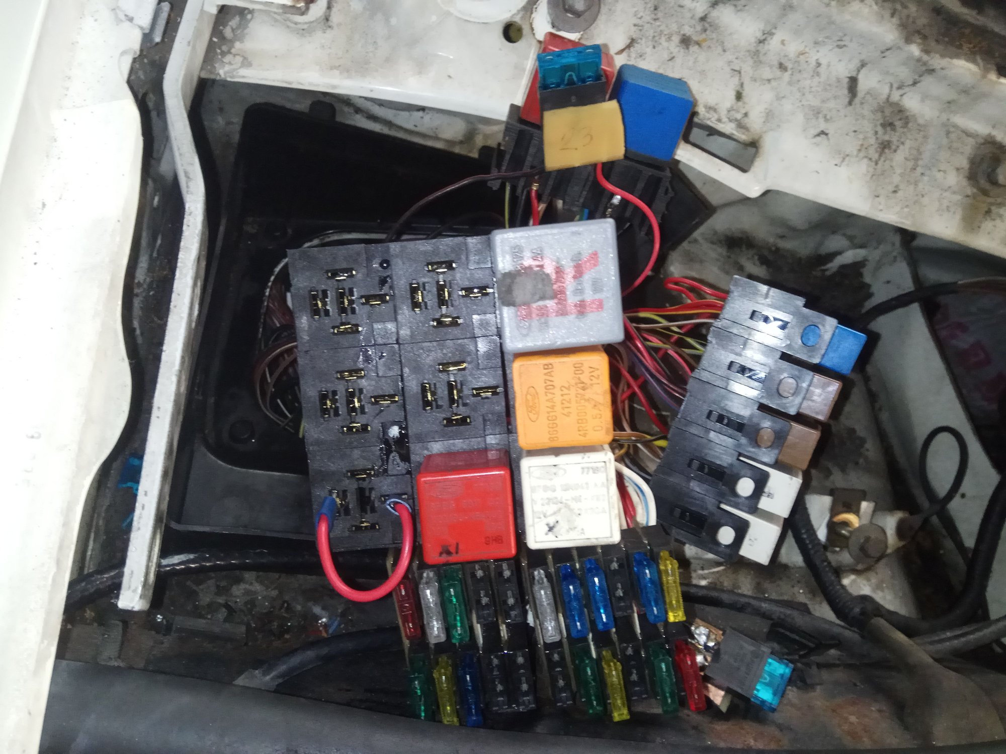 all fuse and reley soldered back in place