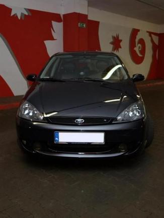 - front bumper @ focus RS edition
- radiator grille @ focus RS
- fog lights @ focus RS edition
- front ligths @ focus ST170 with custom white blinkers
- carbon look emblems