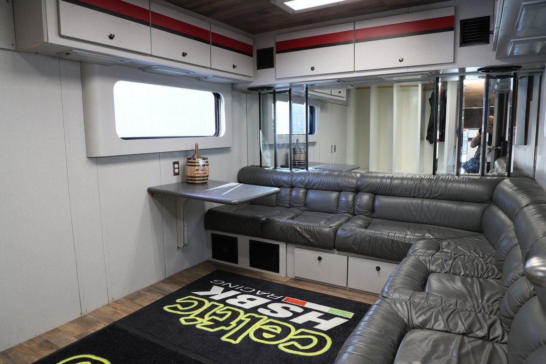 53' Featherlite Nascar Roadracing Race Hauler Trailer Kenwor for Sale in Shawnee, TX