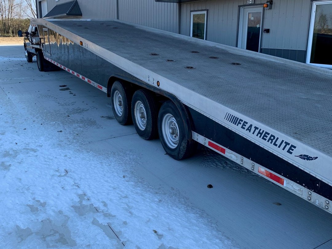 Featherlite 48' Car Hauler 3 Car Trailer for Sale in WILMINGTON, IL