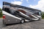  2016 Tiffin Allegro Bus 37AP •Quad Slide •Mid-Bath 