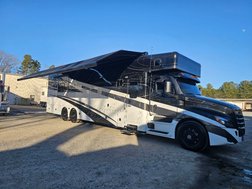 2023 SHOWHAULER 2 bath