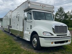 2005 Freightliner Toter w/ 2006 44’ Renegade Stacker Trail