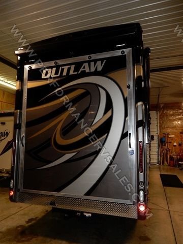 2019 Thor Motor Coach Outlaw