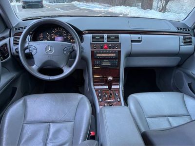 2000 Mercedes-Benz E320  for sale $7,495 