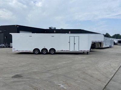 United USH 40' Gooseneck Race Trailer  for sale $44,500 