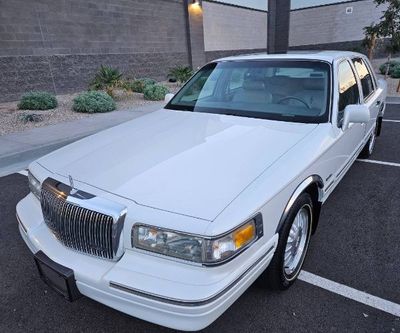1997 Lincoln Town Car  for sale $19,995 