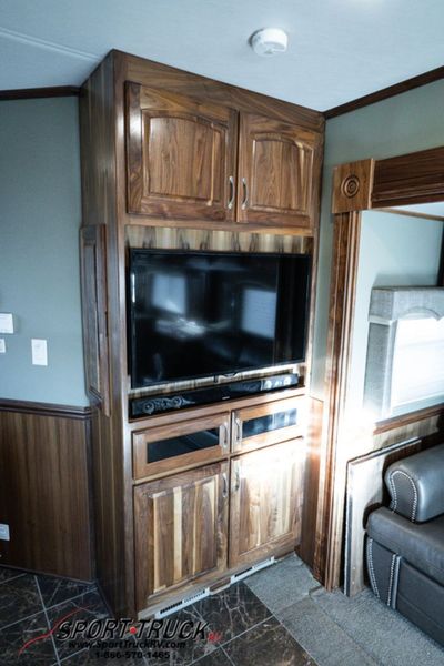 2015 Haulmark Motor Coach Motor Home 4505FG
