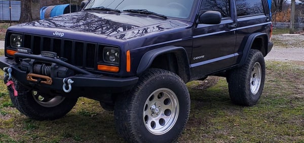 1999 Jeep Cherokee 2dr 5sp. 4.0   for Sale $20,000 