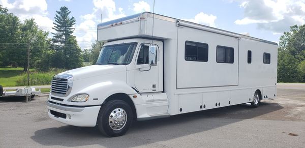 2005 40' Optima Motorhome 450HP Mercedes 10 Speed Automatic for Sale $129,900