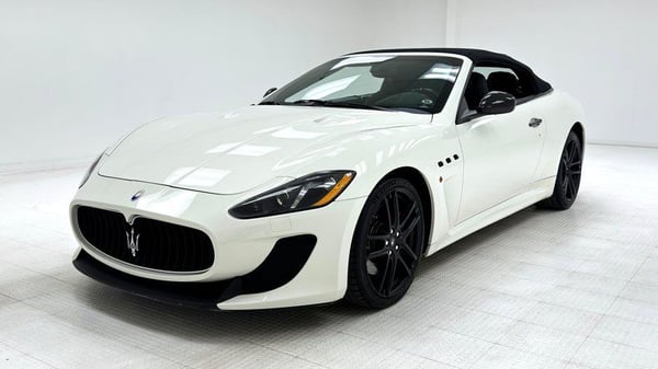 2015 Maserati GranTurismo  for Sale $55,000 