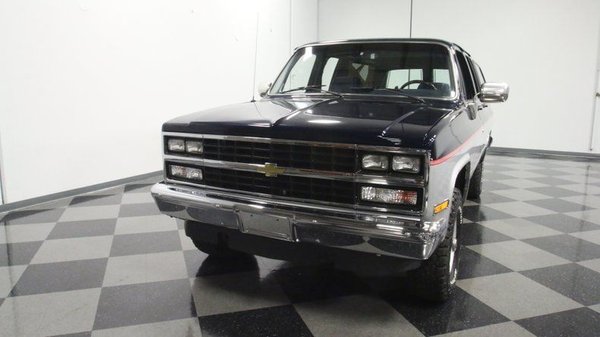 1990 Chevrolet Suburban for Sale $23,995