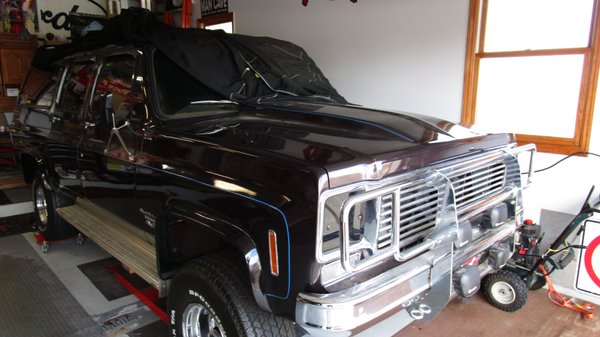 1976 Chevrolet C10 Suburban 