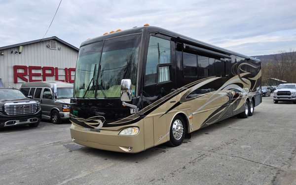 2004 Newmar Essex 4503 45'  