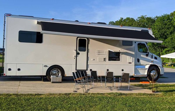 2018 Renegade Sport Coach
