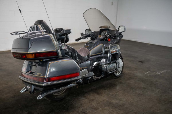 1988 Honda Gold Wing 6  for Sale $4,000 