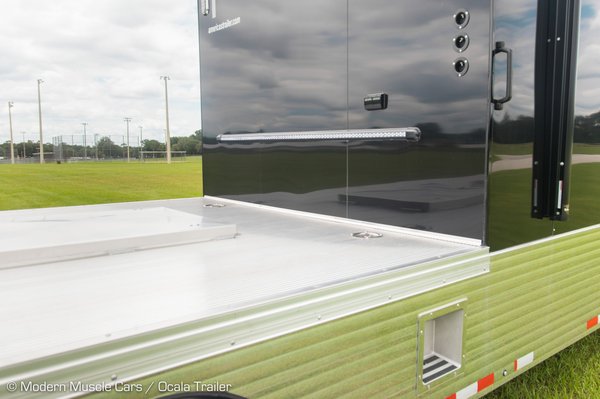 New Sundowner 2286KM - 40' Krawler Hauler