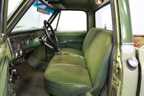 1972 Chevrolet C10 Custom Deluxe  for Sale $17,995 