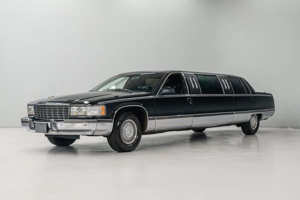 1995 Cadillac Fleetwood  for Sale $12,995 