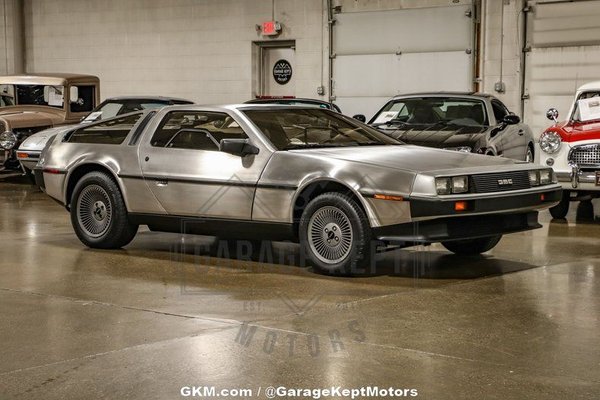 1981 DeLorean DMC-12