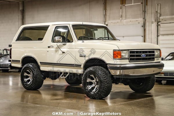 1990 Ford Bronco XLT  for Sale $23,900 
