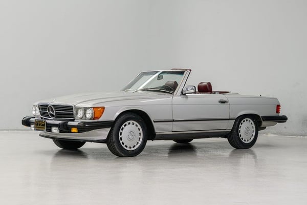 1988 Mercedes-Benz 560SL  for Sale $39,995 