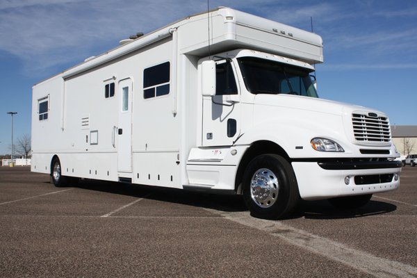 2008 Haulmark/ Pre-emission chassis for Sale $159,995