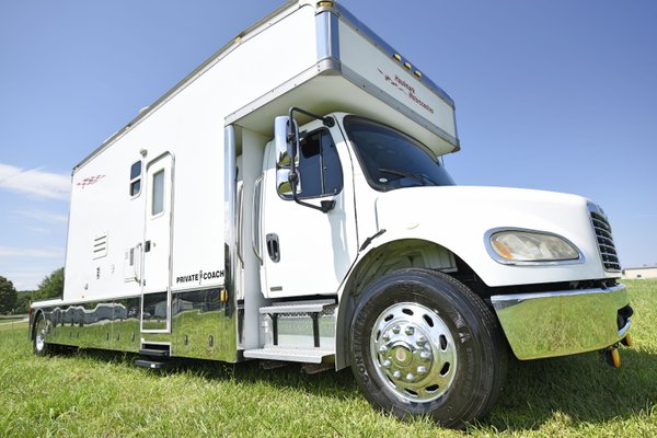 2006 Haulmark Toterhome Freightliner M2 350HP CAT with a Sli for Sale $125,000