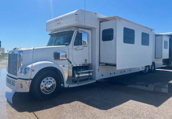 2007 Haulmark Triple Slide Coronado 
