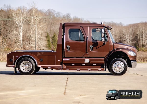 2016 FREIGHTLINER M2-106 SPORTCHASSIS - AS NEW - 5K MILES  for Sale $155,000 