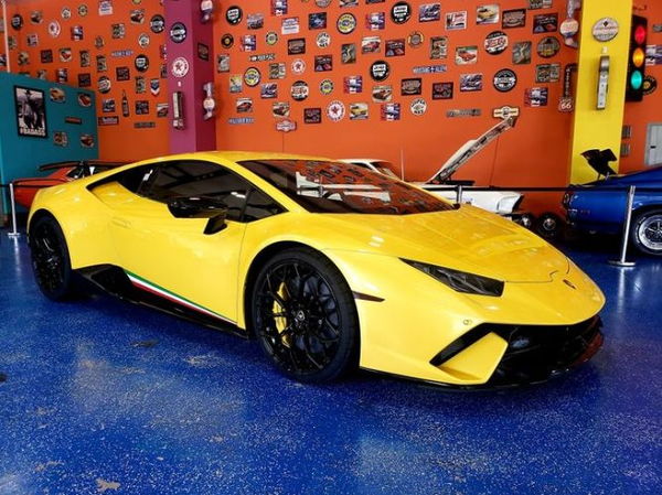 2018 Lamborghini Huracan  for Sale $359,895 