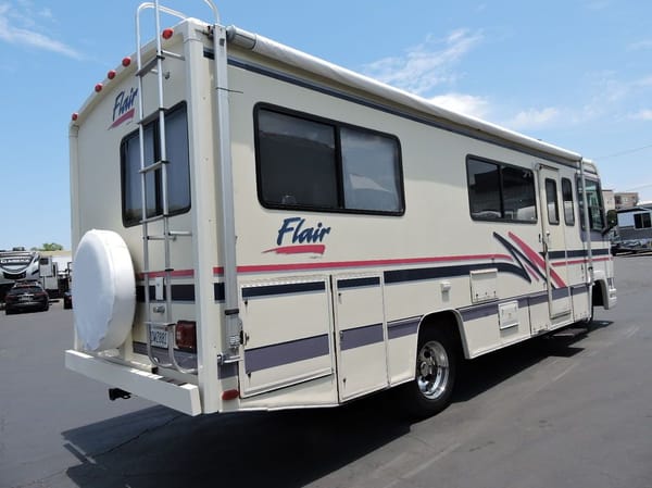 1993 Fleetwood Rv Flair 26r For In