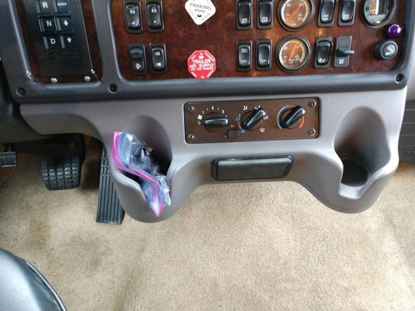 2010 Renegade Explorer 39' Motorhome/Toterhome 20,000 Miles