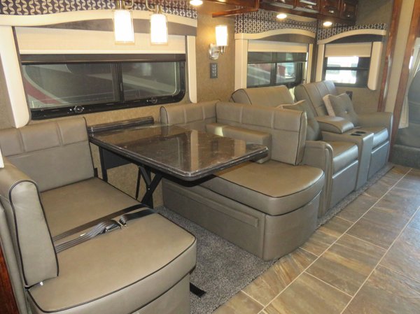 2019 Renegade Verona LE 40LTS