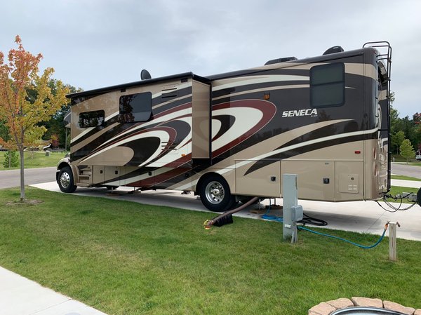 2014 Jayco Seneca 37RB for Sale $136,000