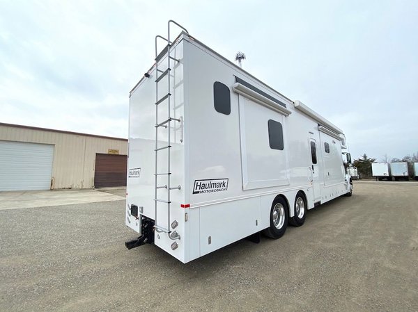 2015 HAULMARK 4 SLIDE for Sale $279,900