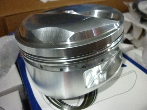 New JE BBC 565" Pistons  for Sale $875 