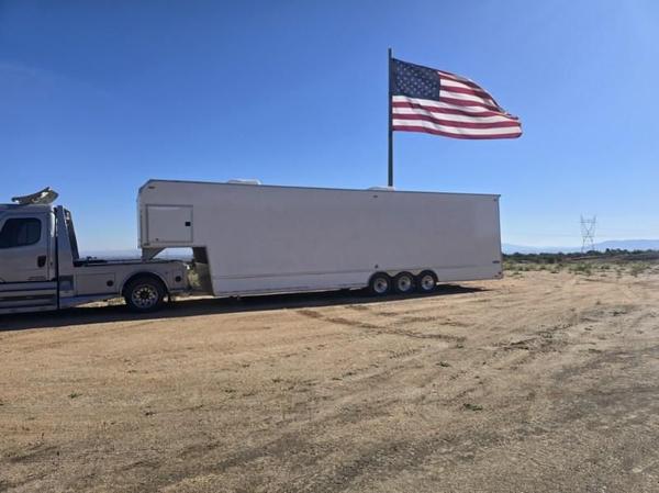 40' TPD gooseneck stacker with optional Sport Chassis RHA114  for Sale $39,500 