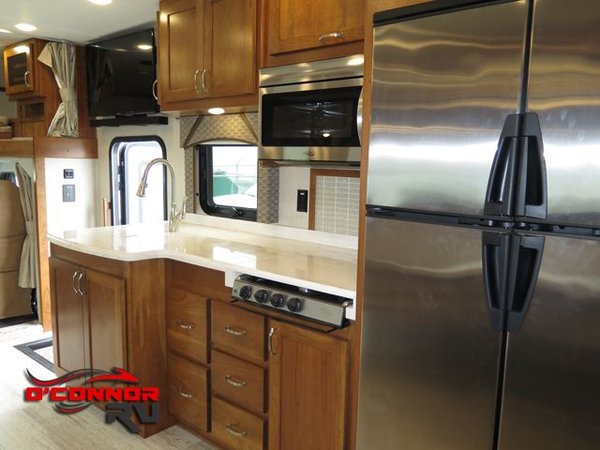 2019 RENEGADE VALENCIA 38RW