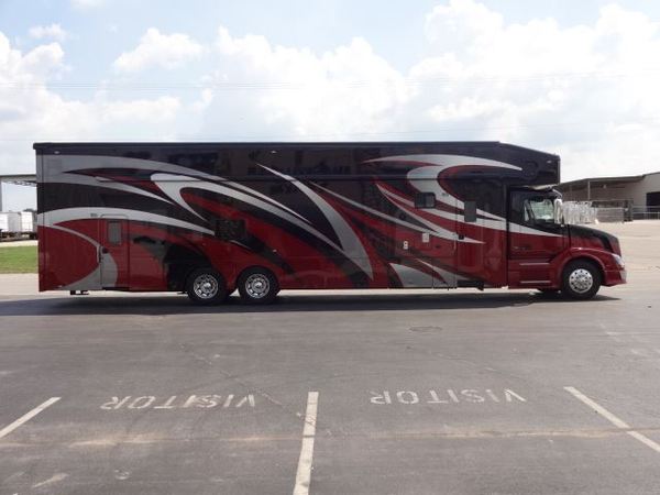 2014 Showhauler Garage Unit for Sale $285,000