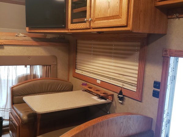 Very nice 2007 ,34' renegade toterhome very low miles for Sale $110,000
