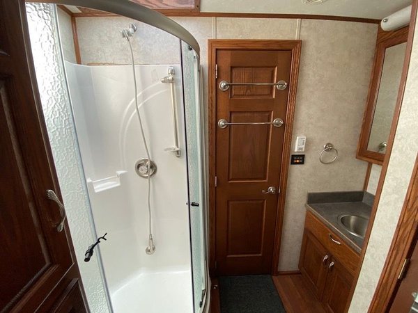 2007 Showhauler 2 Slide for Sale $159,900