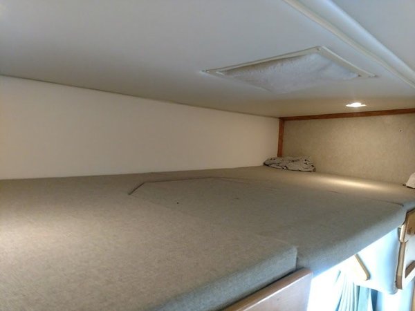 2006 Haulmark Motorgarage Mercedes 450HP 43' 1-Slides with B