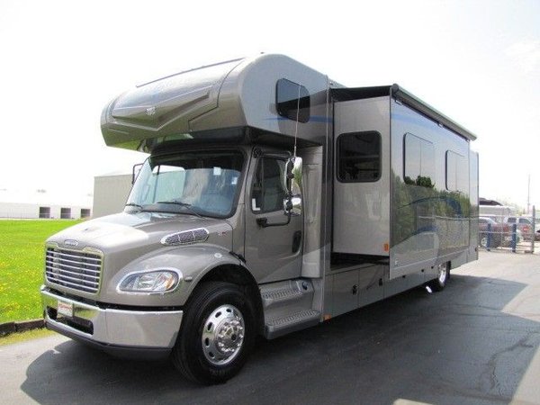 2019 Renegade Motorhome Valencia 38BB for Sale $204,900